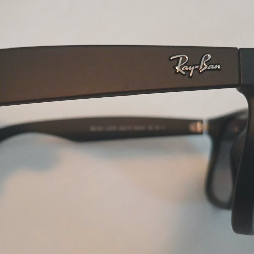 Ray-Ban's Justin Polarized Sunglasses - Picture 6 of 8
